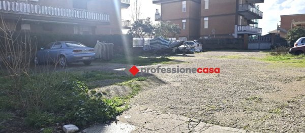 appartamento in vendita a Pomezia in zona Torvaianica