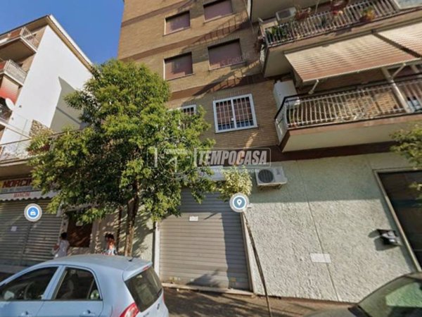 negozio in vendita a Pomezia