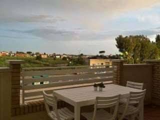 appartamento in vendita a Pomezia in zona Torvaianica Alta