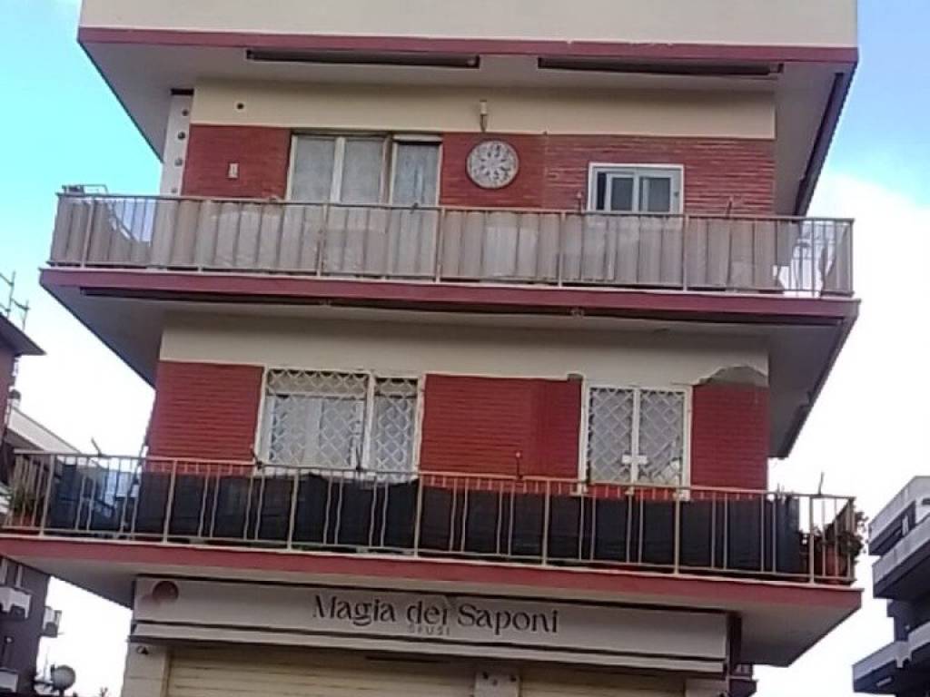 appartamento in vendita a Pomezia in zona Torvaianica