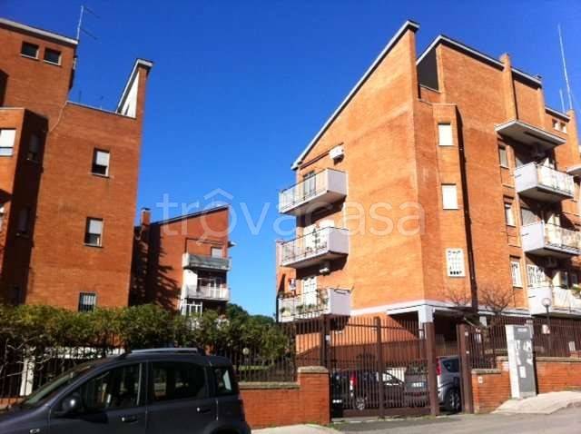 appartamento in vendita a Pomezia