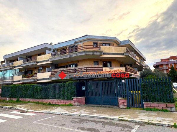 appartamento in vendita a Pomezia in zona Torvaianica