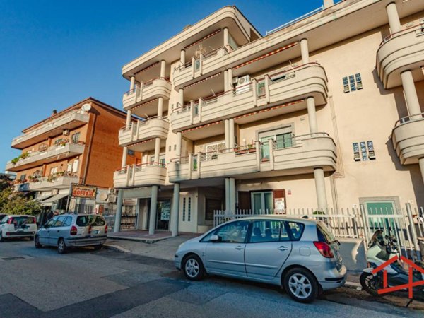 appartamento in vendita a Pomezia