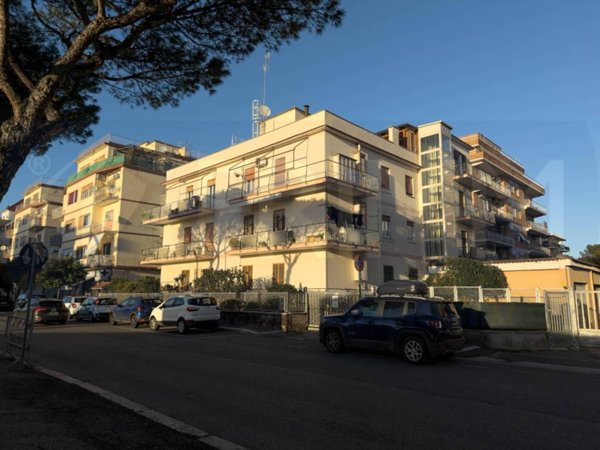 appartamento in vendita a Pomezia