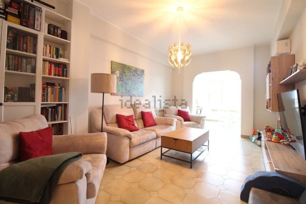 appartamento in vendita a Pomezia in zona Torvaianica