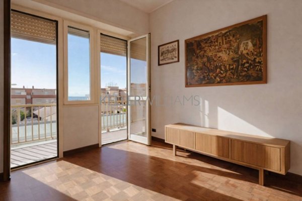 appartamento in vendita a Pomezia in zona Torvaianica