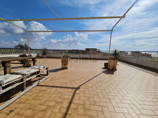 appartamento in vendita a Pomezia in zona Torvaianica