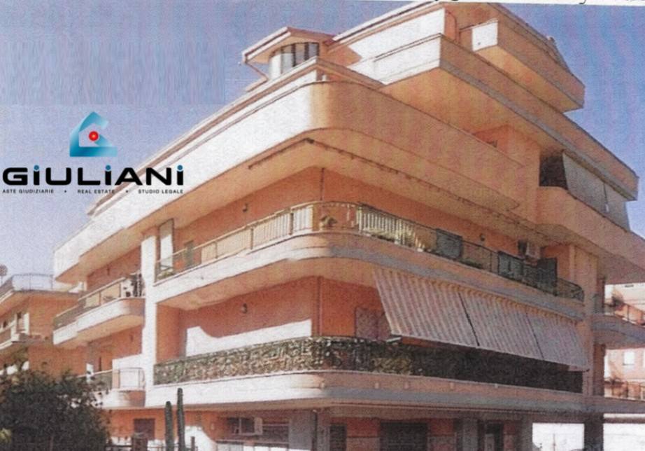 appartamento in vendita a Pomezia