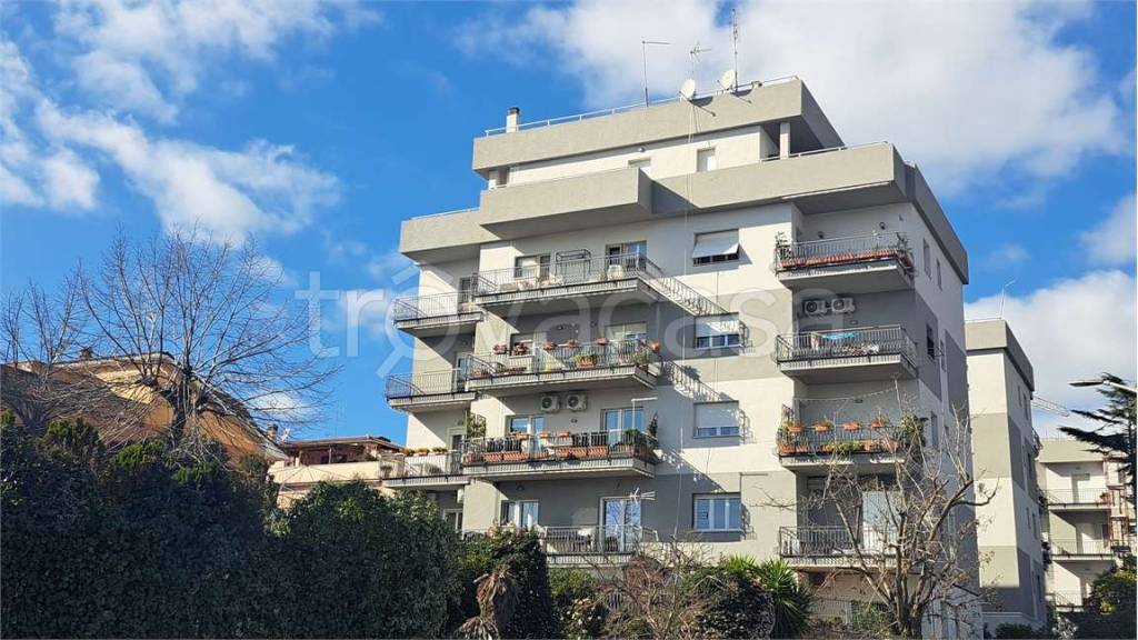 appartamento in vendita a Pomezia