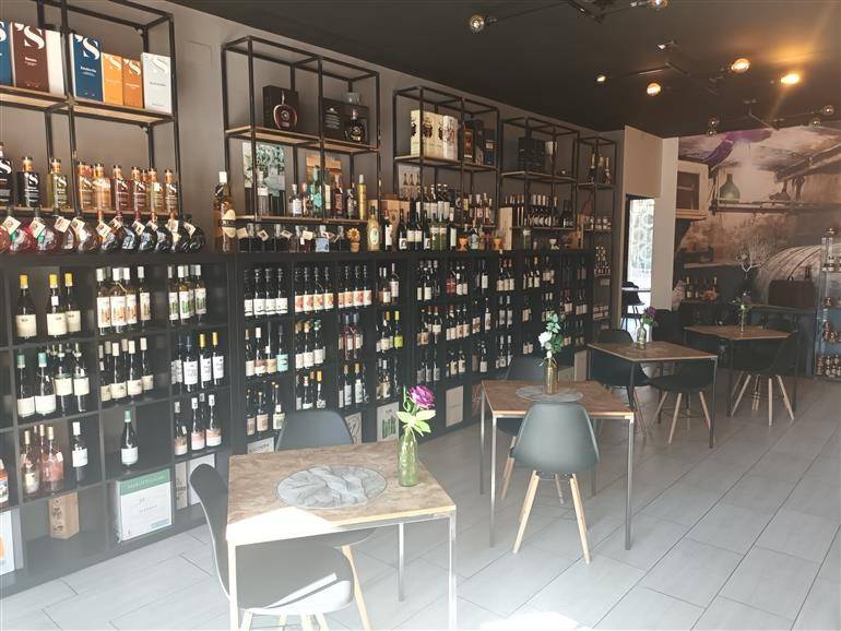 negozio in vendita a Pomezia