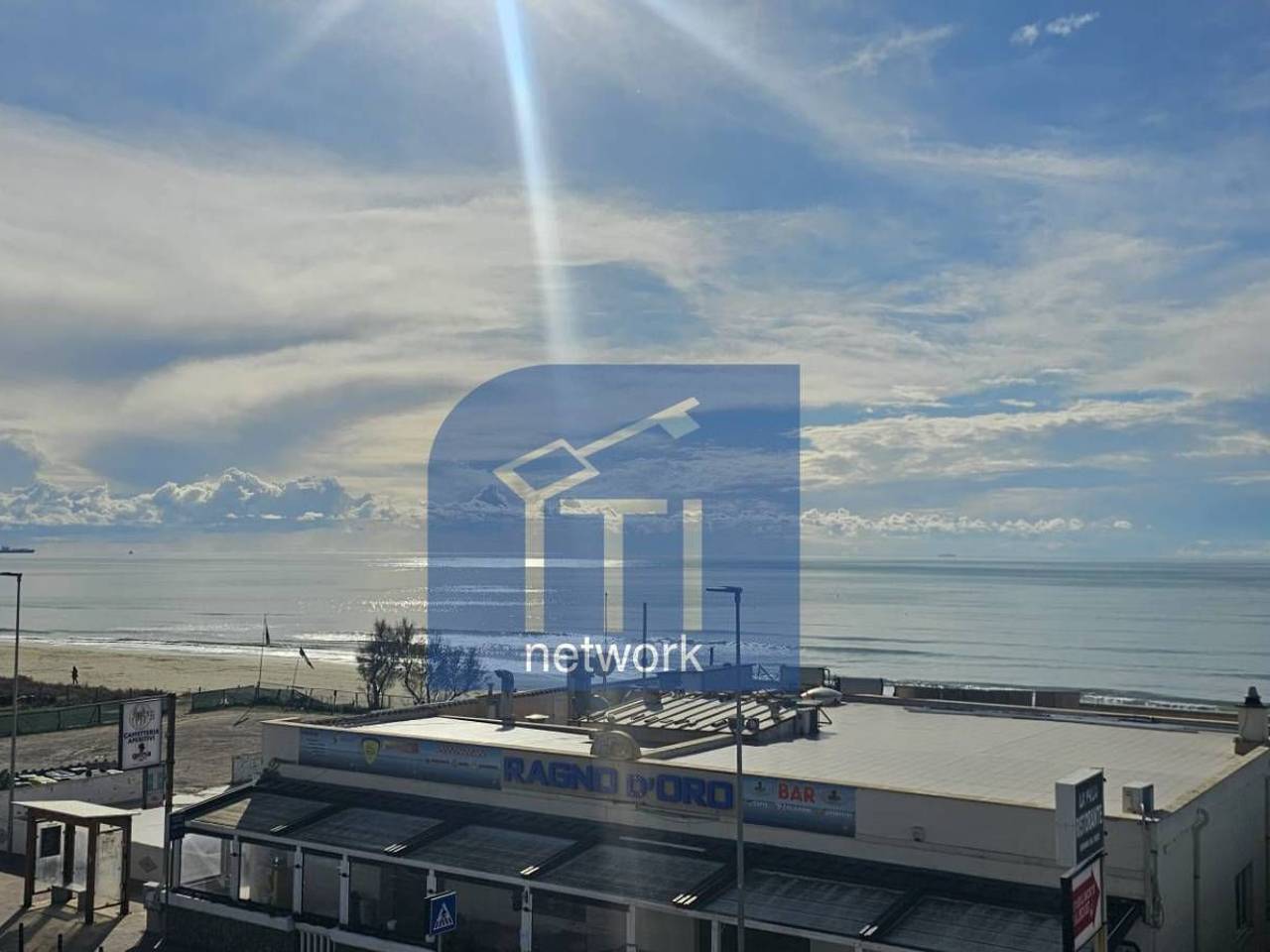 appartamento in vendita a Pomezia in zona Torvaianica