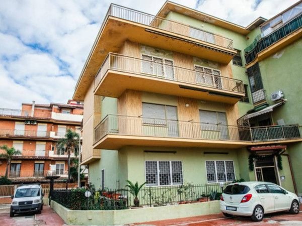 appartamento in vendita a Pomezia in zona Torvaianica