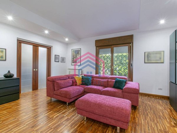 casa indipendente in vendita a Pomezia in zona Colli di Enea