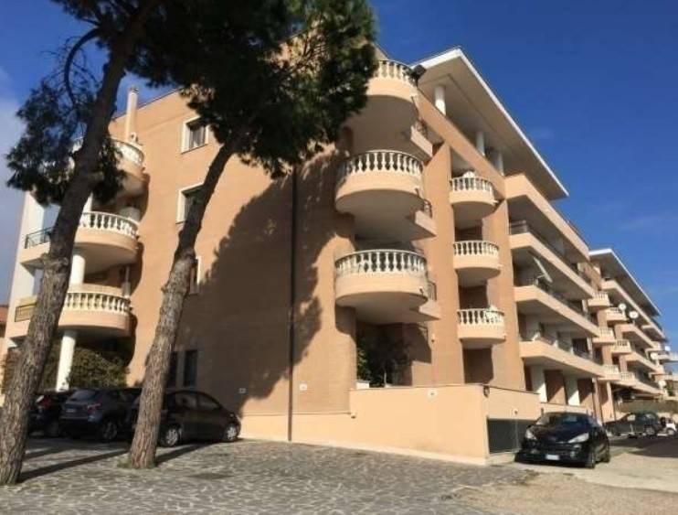 appartamento in vendita a Pomezia