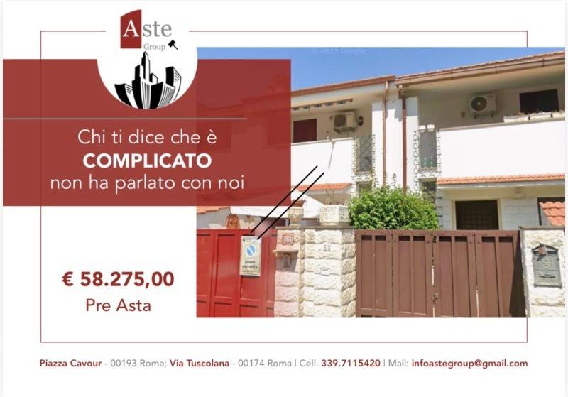 appartamento in vendita a Pomezia in zona Torvaianica