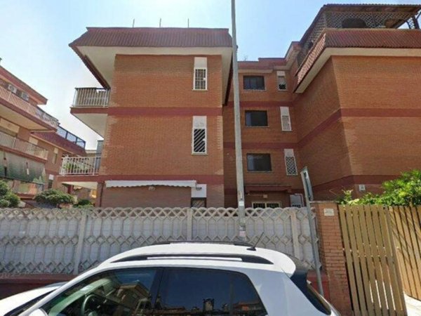 appartamento in vendita a Pomezia in zona Torvaianica