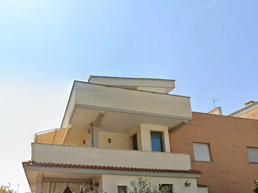 appartamento in vendita a Pomezia in zona Torvaianica