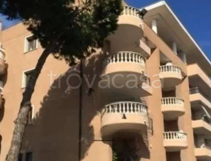 ufficio in vendita a Pomezia