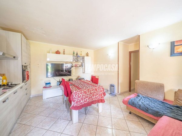 appartamento in vendita a Pomezia in zona Torvaianica