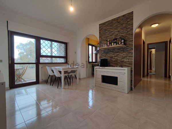 appartamento in vendita a Pomezia in zona Santa Palomba