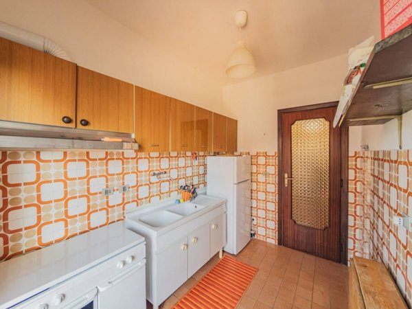 appartamento in vendita a Pomezia in zona Torvaianica