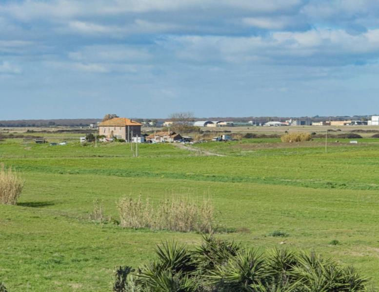 appartamento in vendita a Pomezia in zona Torvaianica