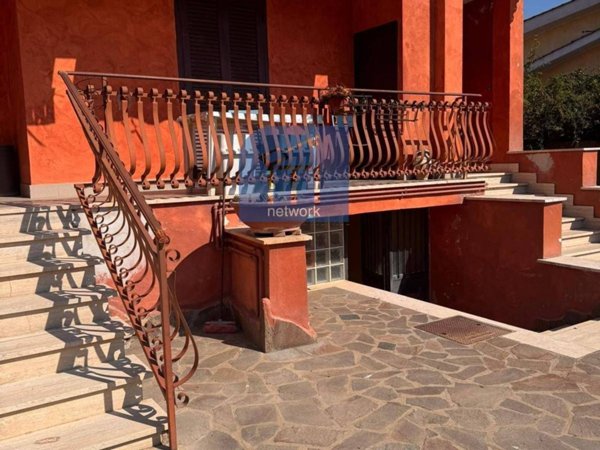casa indipendente in vendita a Pomezia in zona Campo Jemini