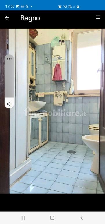 casa indipendente in vendita a Pomezia in zona Torvaianica Alta