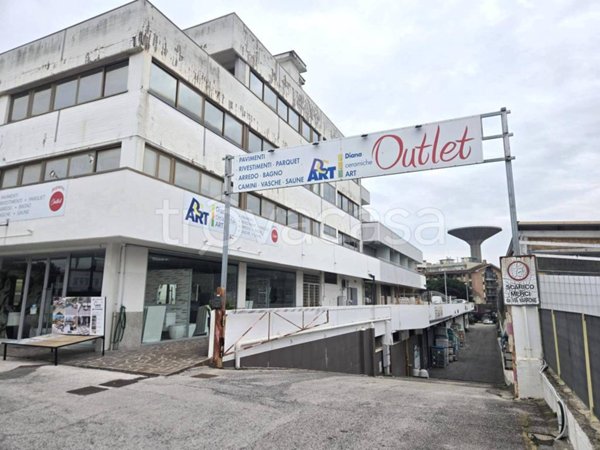 ufficio in vendita a Pomezia