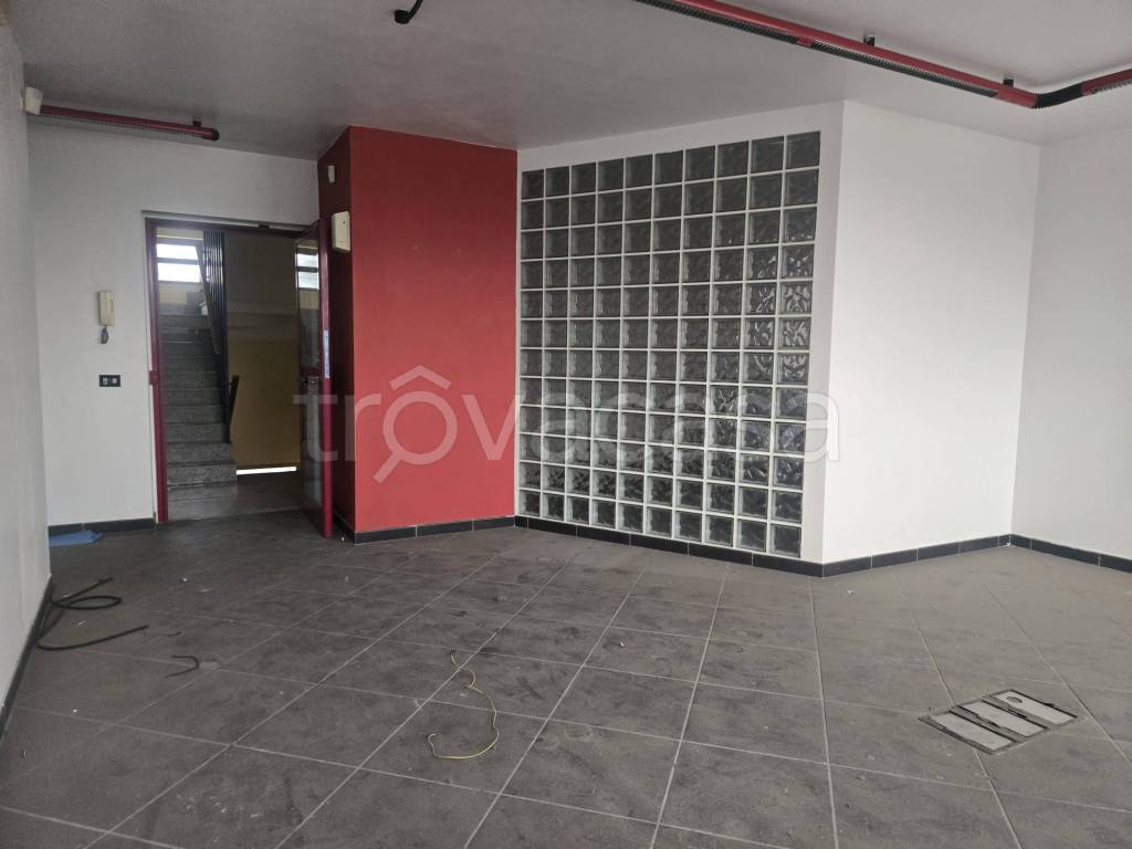 ufficio in vendita a Pomezia