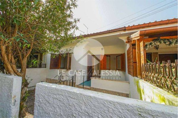 appartamento in vendita a Pomezia in zona Torvaianica