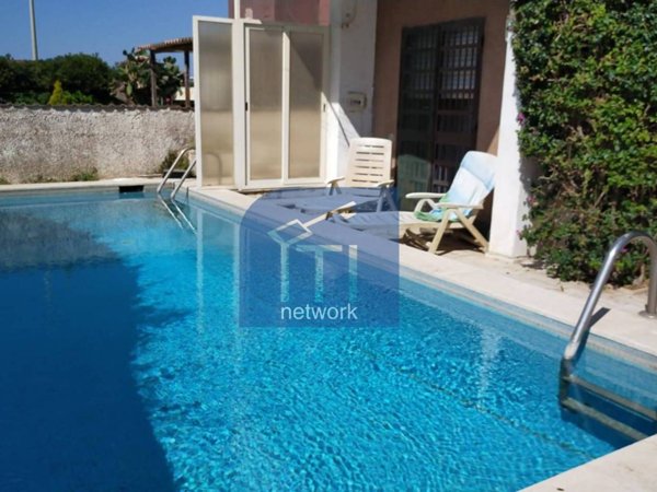 appartamento in vendita a Pomezia in zona Torvaianica