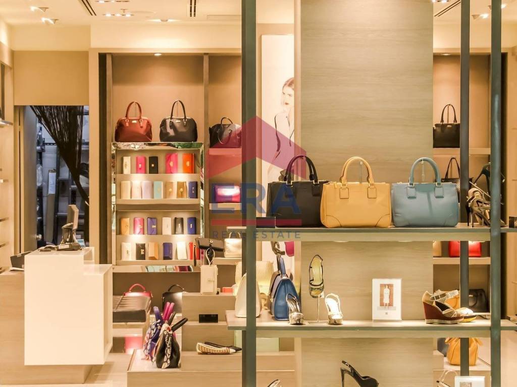 negozio in vendita a Pomezia