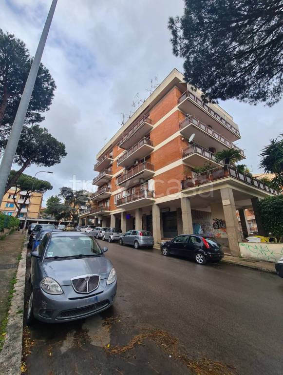 appartamento in vendita a Pomezia