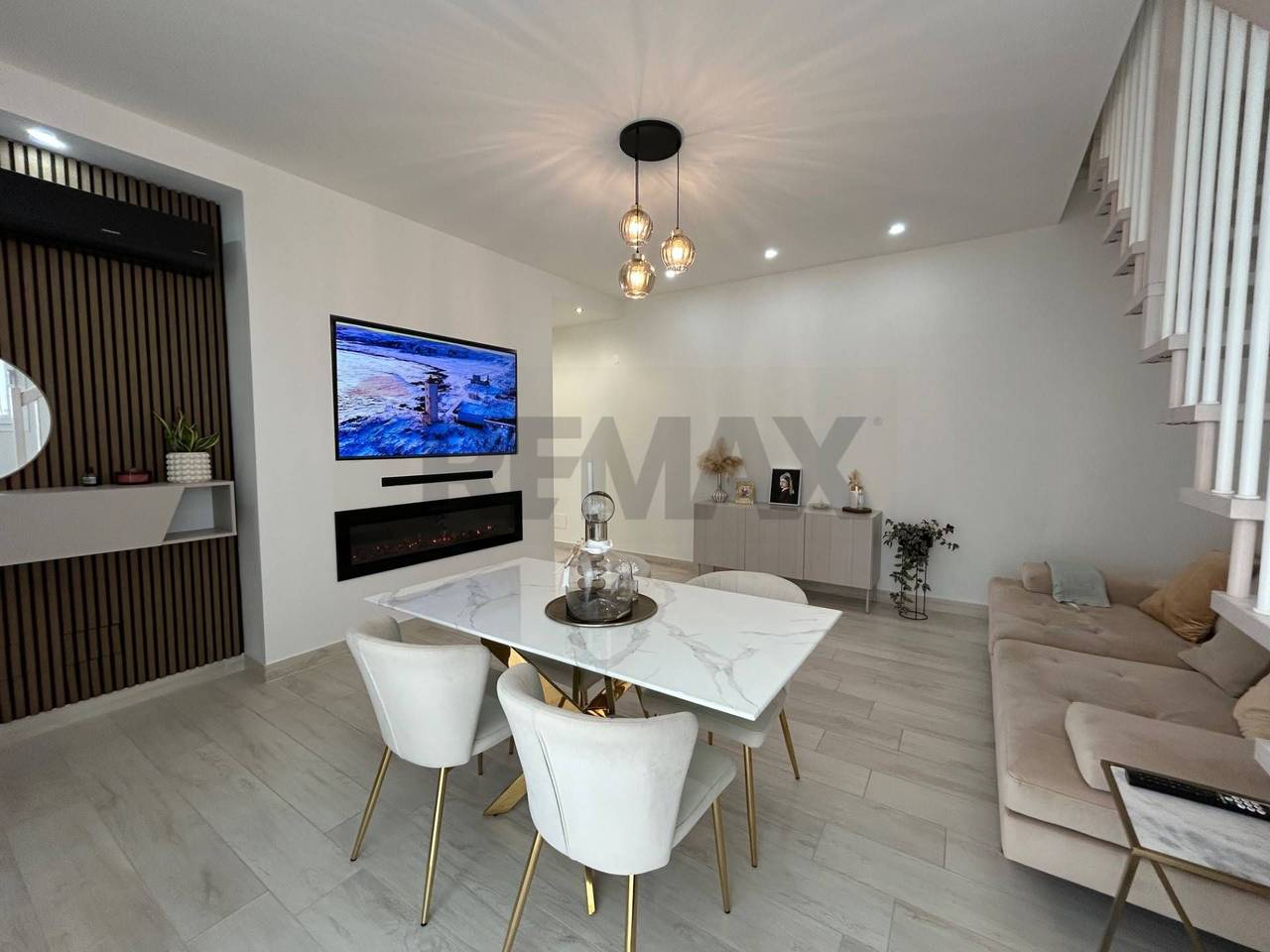 appartamento in vendita a Pomezia in zona Torvaianica Alta