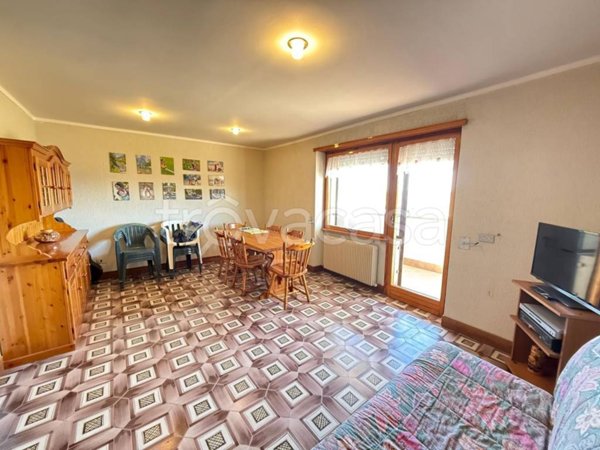 appartamento in vendita a Pomezia in zona Torvaianica