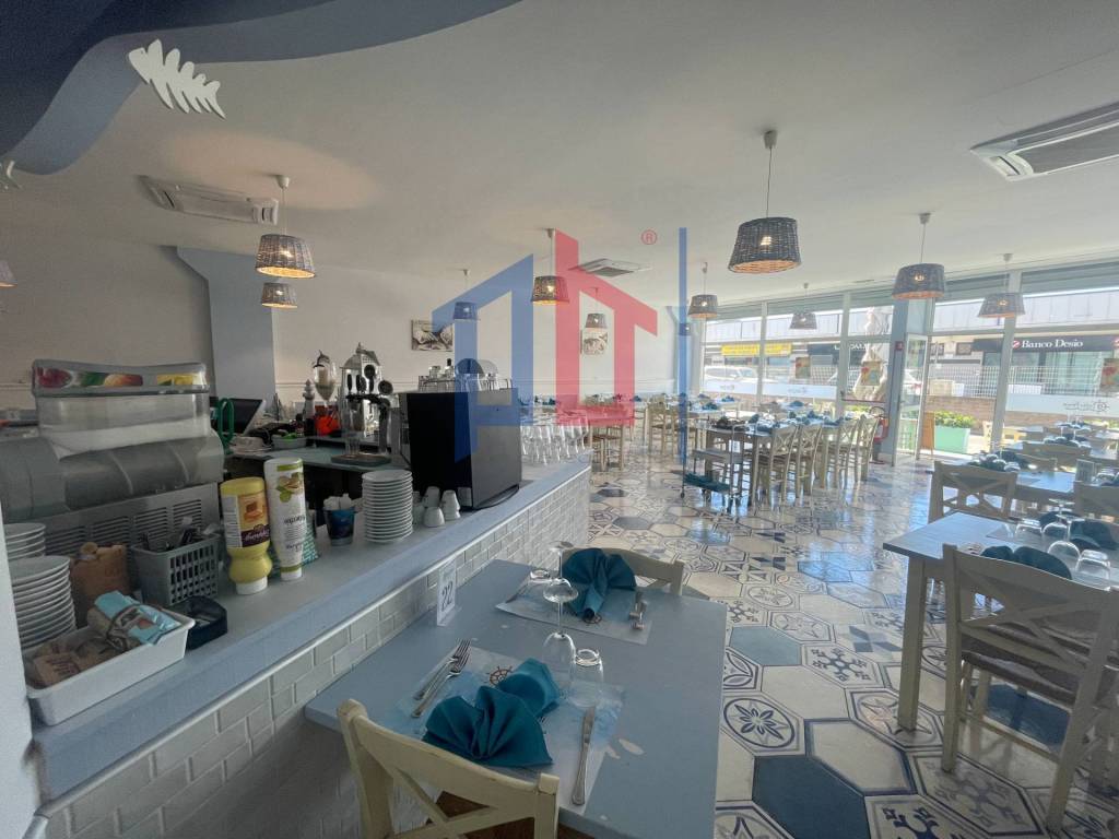 negozio in vendita a Pomezia