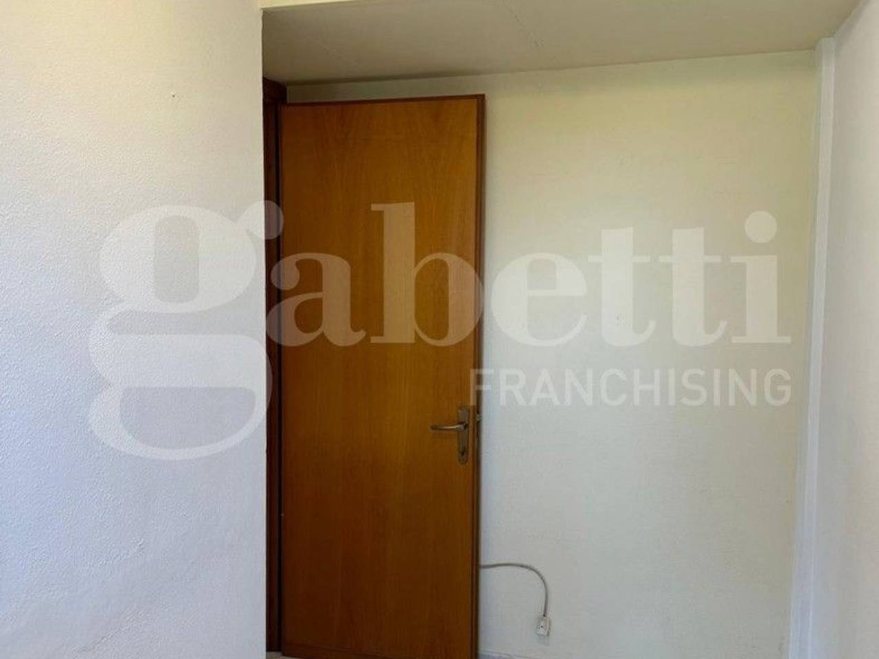 appartamento in vendita a Pomezia in zona Torvaianica