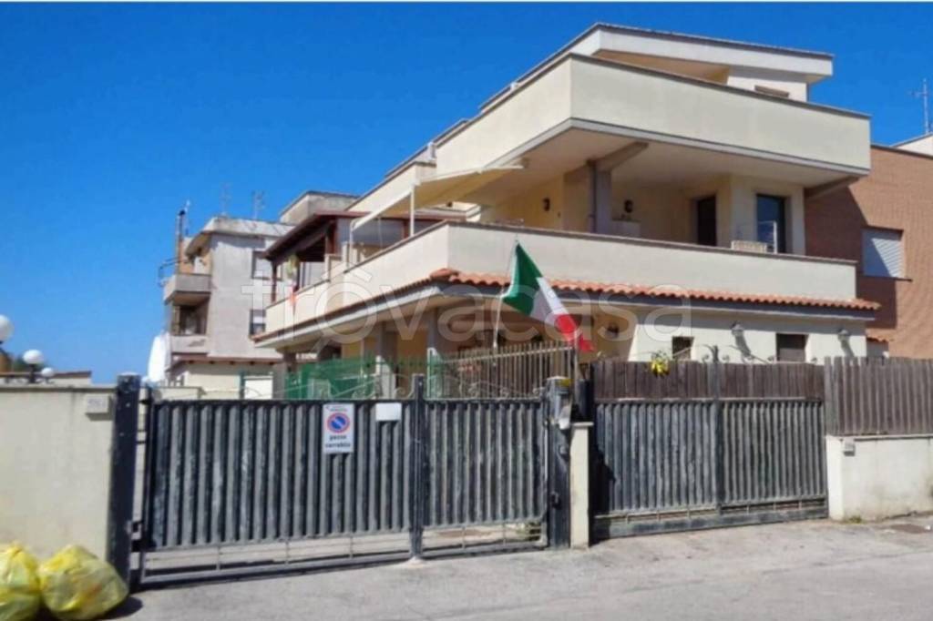 appartamento in vendita a Pomezia