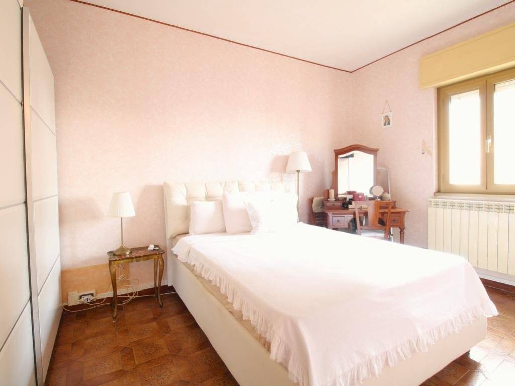 appartamento in vendita a Pomezia in zona Torvaianica