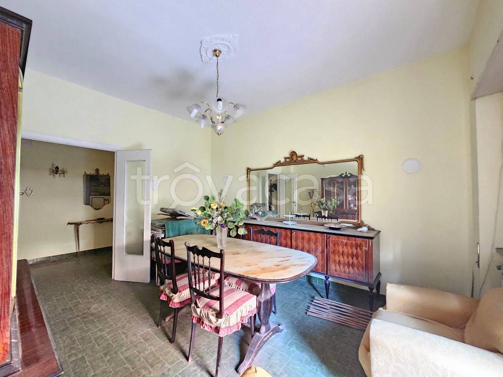 appartamento in vendita a Pomezia in zona Torvaianica