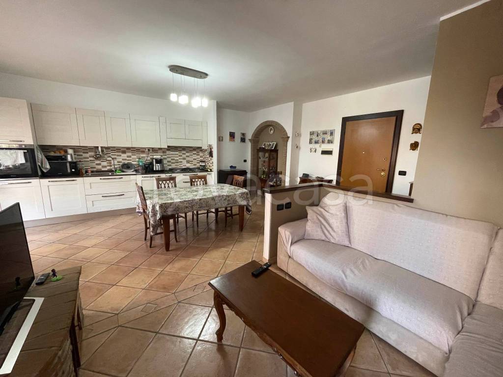 appartamento in vendita a Pomezia