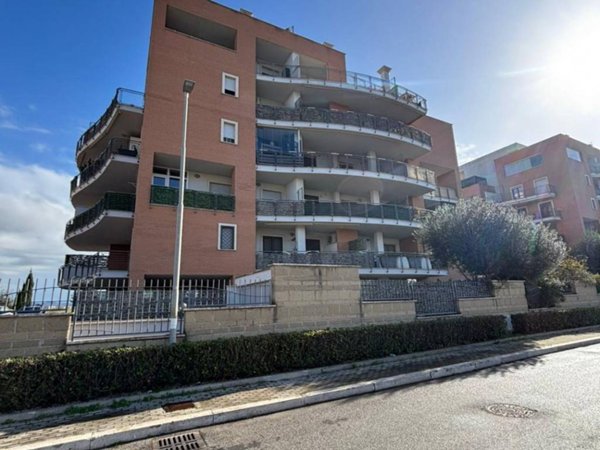appartamento in vendita a Pomezia