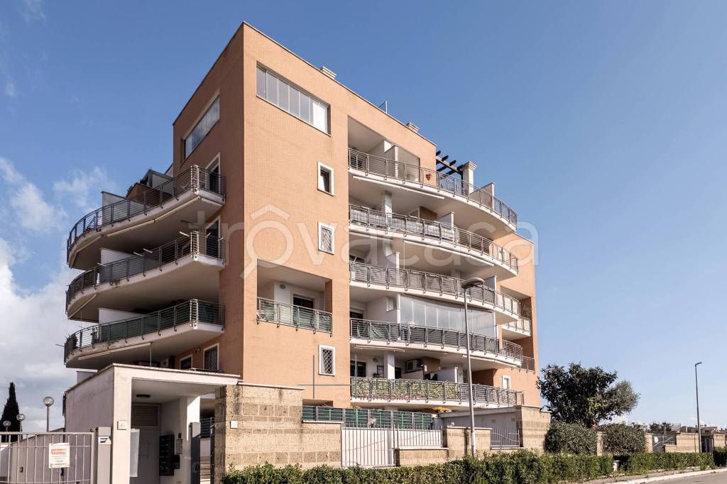 appartamento in vendita a Pomezia