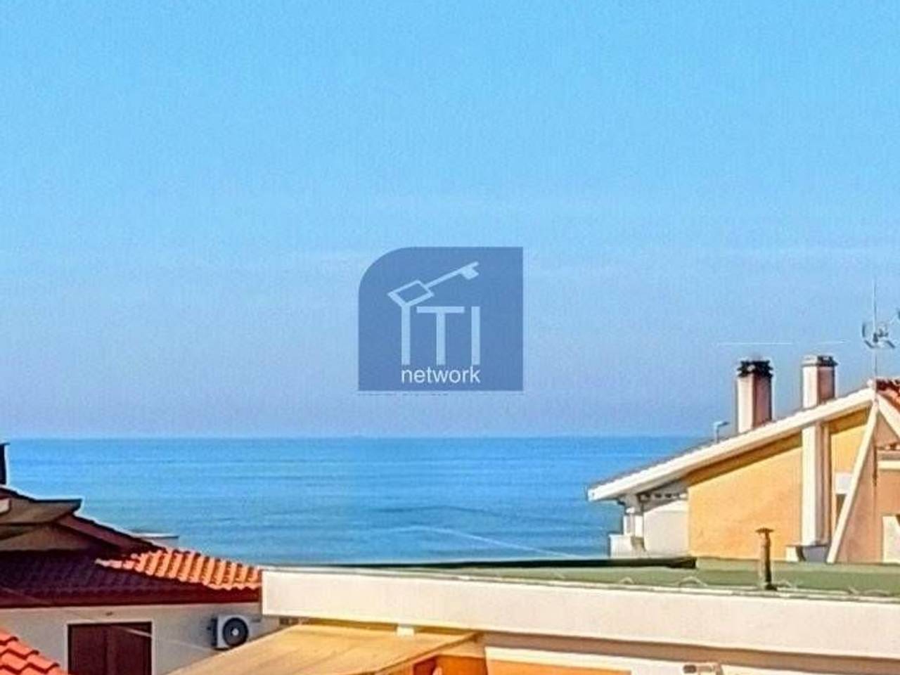 appartamento in vendita a Pomezia in zona Torvaianica