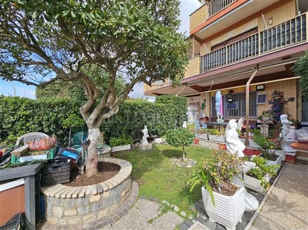 appartamento in vendita a Pomezia