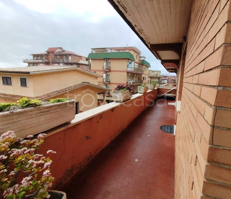 appartamento in vendita a Pomezia