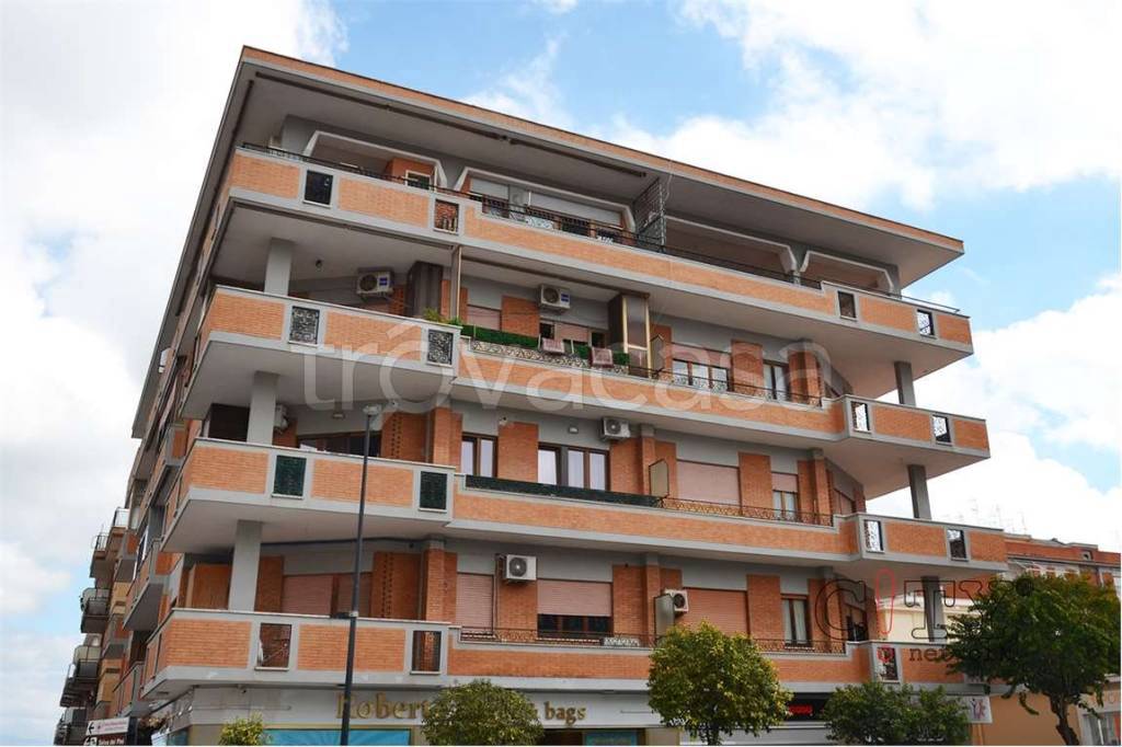 appartamento in vendita a Pomezia