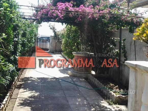 appartamento in vendita a Pomezia in zona Torvaianica