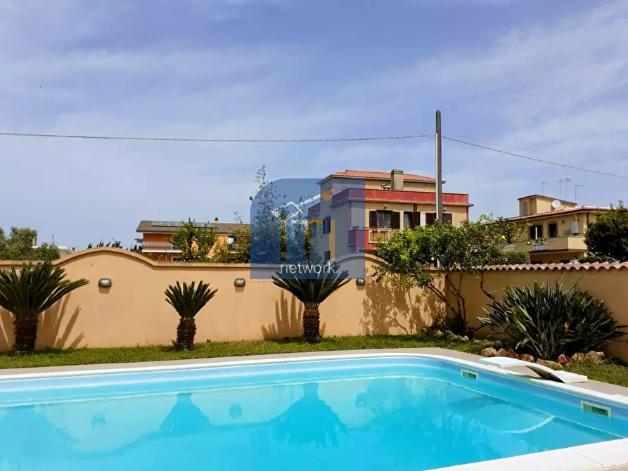 casa indipendente in vendita a Pomezia